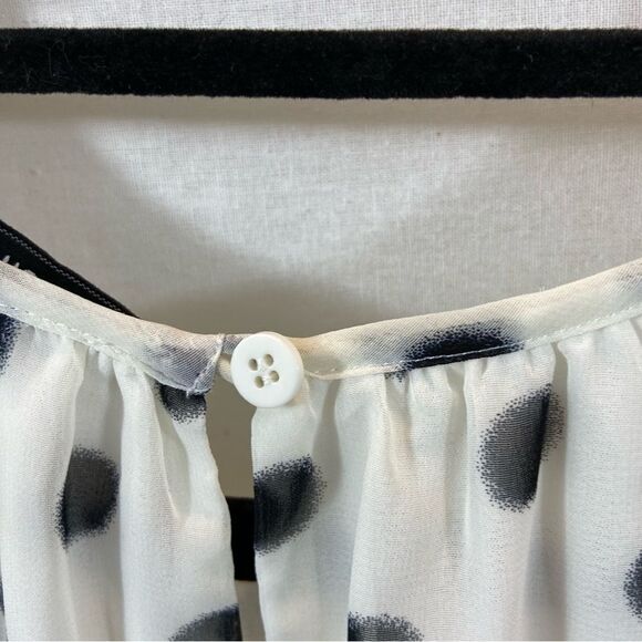 Collective Concepts White with Black Polka Dots Sleeveless Blouse Size Large - Picture 9 of 9